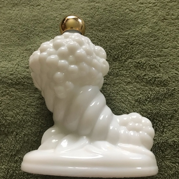 Vintage Avon bottle - Picture 2 of 3